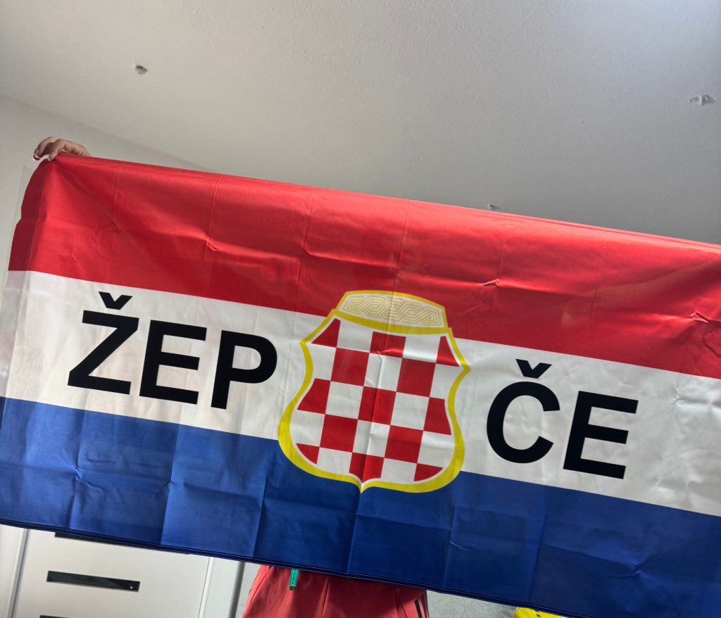 Zastave sa natpisom